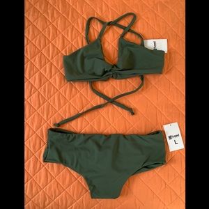 Fused Hawai’i Kohanaiki bikini set. New With Tags